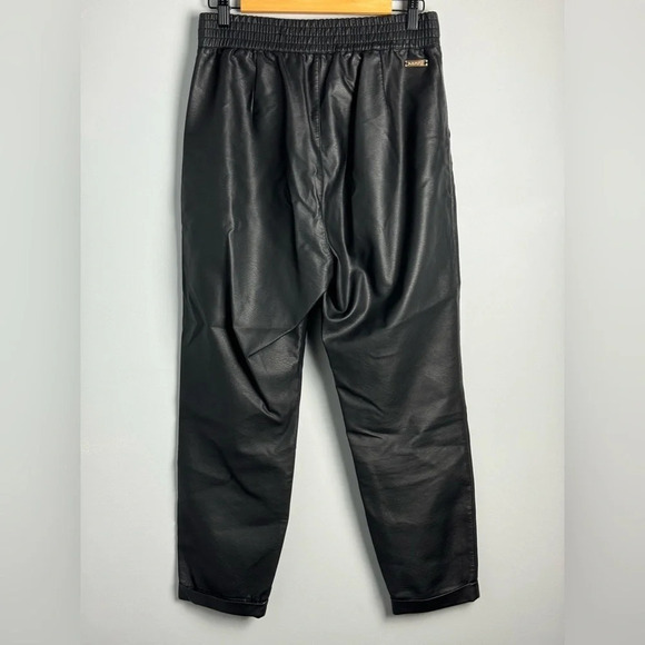 LYNNE high Waist trousers | Baggy pants in leather look - Picture 13 of 16